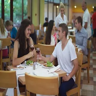 Курортный комплекс Elena Золотые Пески