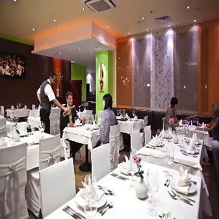 酒店 Elena 4*