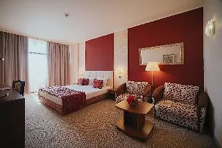 Здравен курорт Elena 4*